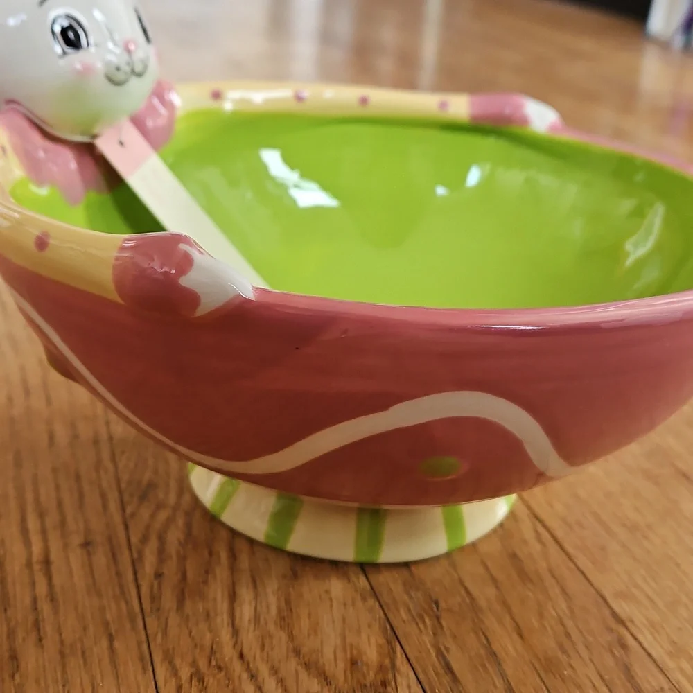 NWT Johanna Parker Carnival Cottage Easter Bunny Bowl